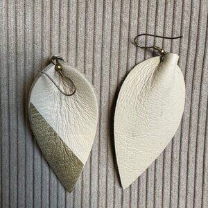 Pre-owned Bone & Gold Zia style Raven + Lily Leather Earrings